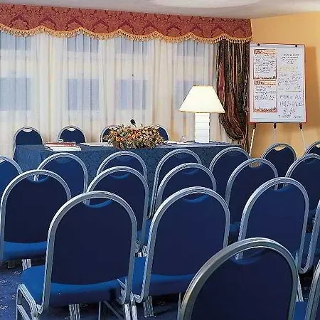 Warmthotel Szálloda