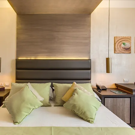 Szálloda Warmthotel 4*