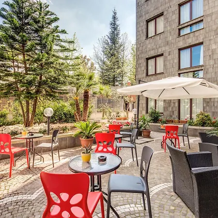 Warmthotel Szálloda