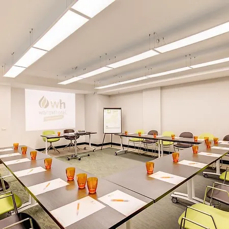 Warmthotel Hotel