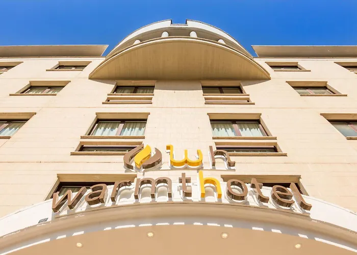 Warmthotel Hotel